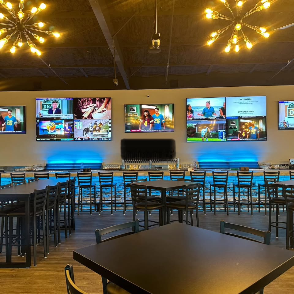 Overtime Lounge Cabot pool hall exterior/interior